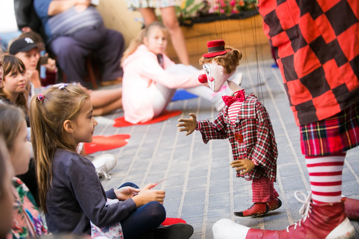 Małe lekcje, wielkie znaczenie – Psychoterapia dzieci i młodzieży w Ełku i Białymstoku